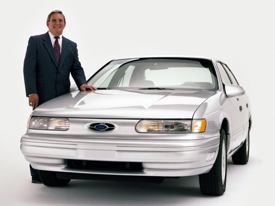  Ford Taurus 1992 года  (фото 8 из 8)